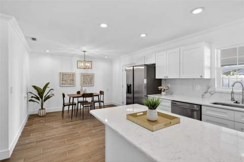 8317 Boxwood Drive, Tampa FL - photo 14 of 37