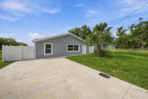 2919 E 19Th Avenue, home for sale in Tampa 33605
