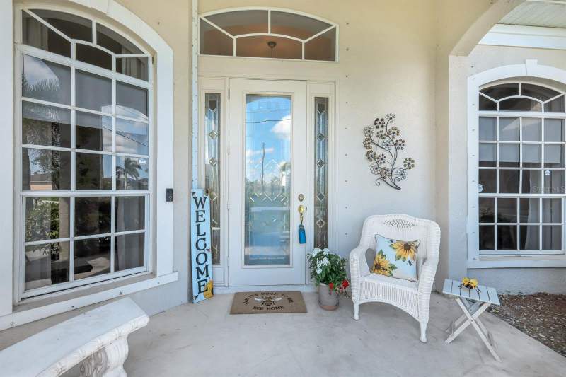 4 bedroom Single Family Residence at 1206 NW 18th Terrace, Cape Coral, Cape Coral — photo 2