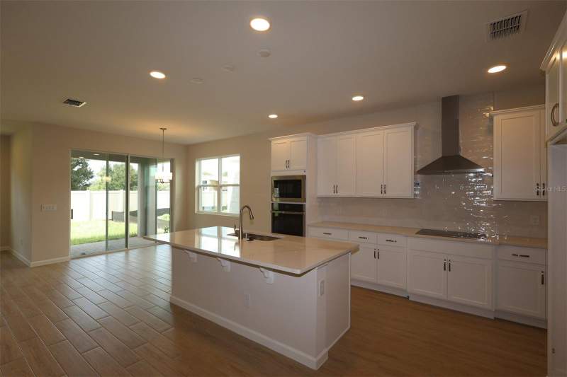 5 bedroom Single Family Residence at 6753 Yellow Warbler Bend, Bay Lake Farms At St Cloud, St Cloud — photo 5