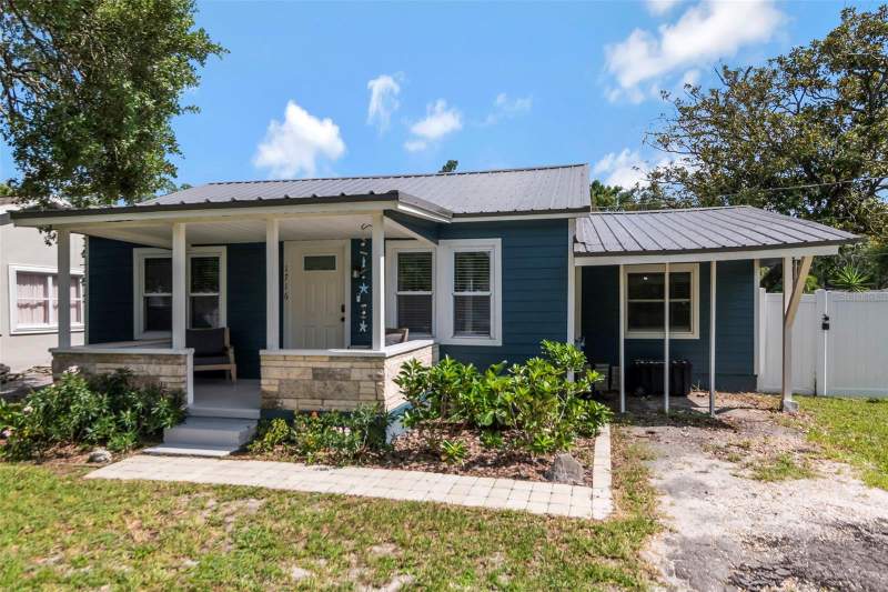 2 bedroom Single Family Residence at 1716 W Sitka Street, Almima, Tampa — photo 2