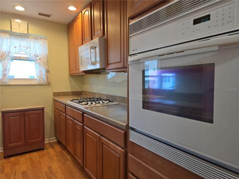 5603 80th Street #410, St Petersburg FL - photo 10 of 57