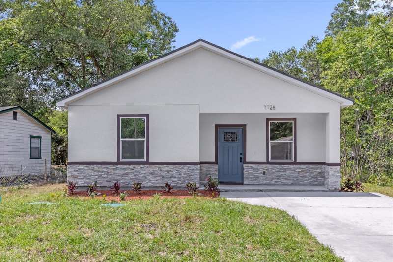 3 bedroom Single Family Residence at 1126 S Thompson Avenue, Butners, Deland — photo 1