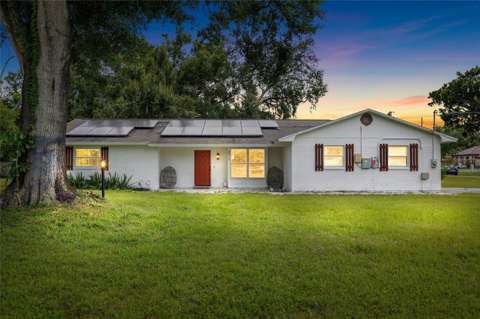 8212 Sunny Vale Place, home for sale in Tampa 33615