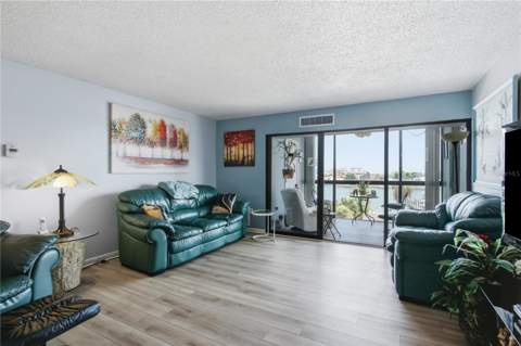 800 S Gulfview Boulevard #403, Clearwater Beach FL - photo 9 of 54