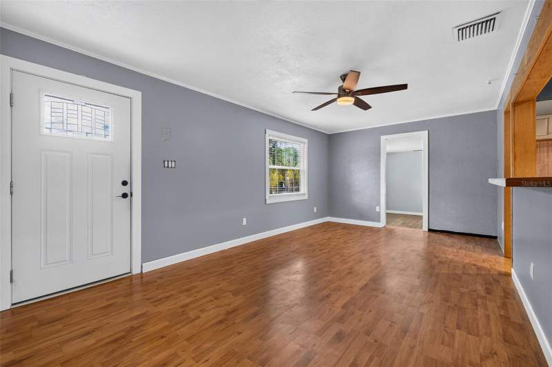 3 bedroom Single Family Residence at 3201 11th Avenue, Floral Villa Estates, St Petersburg — photo 5