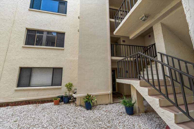 2 bedroom Condominium at 700 Starkey Road #624, Forestbrook I Condo, Largo — photo 4