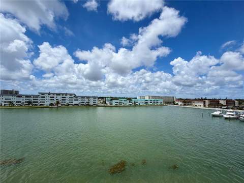 6025 Shore Boulevard #415, Gulfport FL - photo 20 of 21