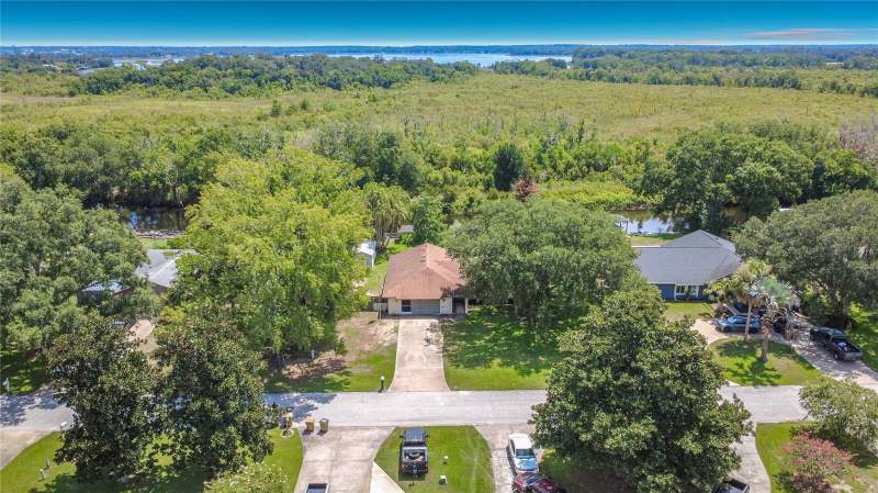 3 bedroom Single Family Residence at 28800 Tammi Drive, Venetian Village Fourth Add, Tavares — photo 3
