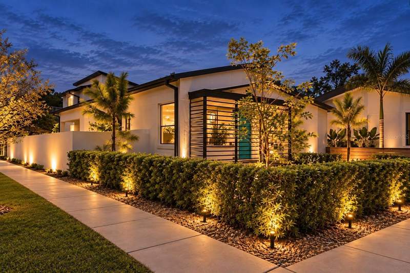 4 bedroom Single Family Residence at 300 43rd Avenue, Laughners Sub, St Petersburg — photo 2