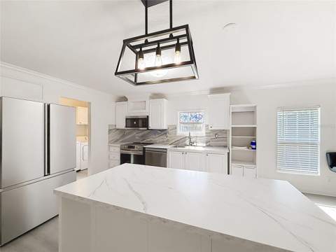 14025 Stag Horn Court, Astatula FL - photo 6 of 73