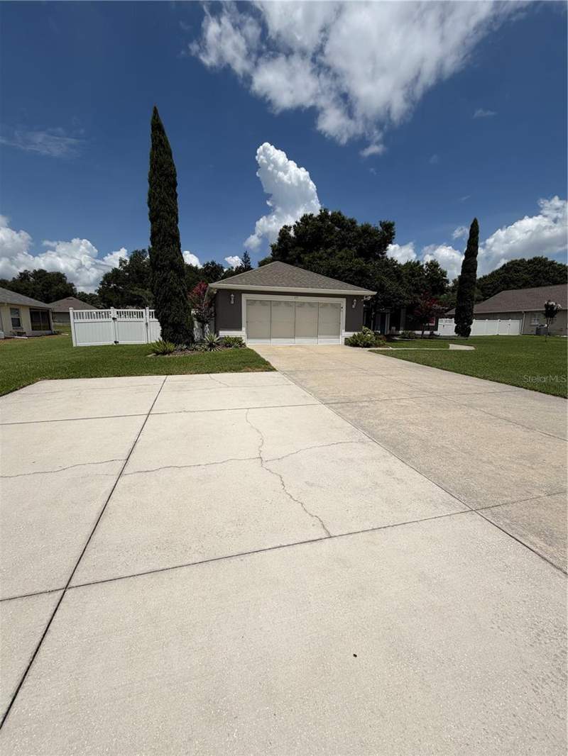 3 bedroom Single Family Residence at 417 ANDERSON DRIVE, OAK VIEW ON LAKE, TAVARES — photo 4
