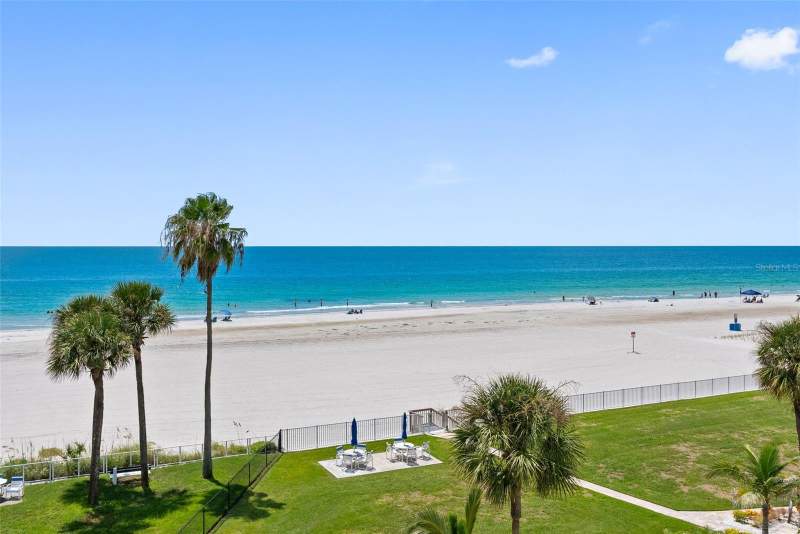 2 bedroom Condominium at 17980 Gulf Boulevard #401, Lighthouse Pointe Condo, Redington Shores — photo 5