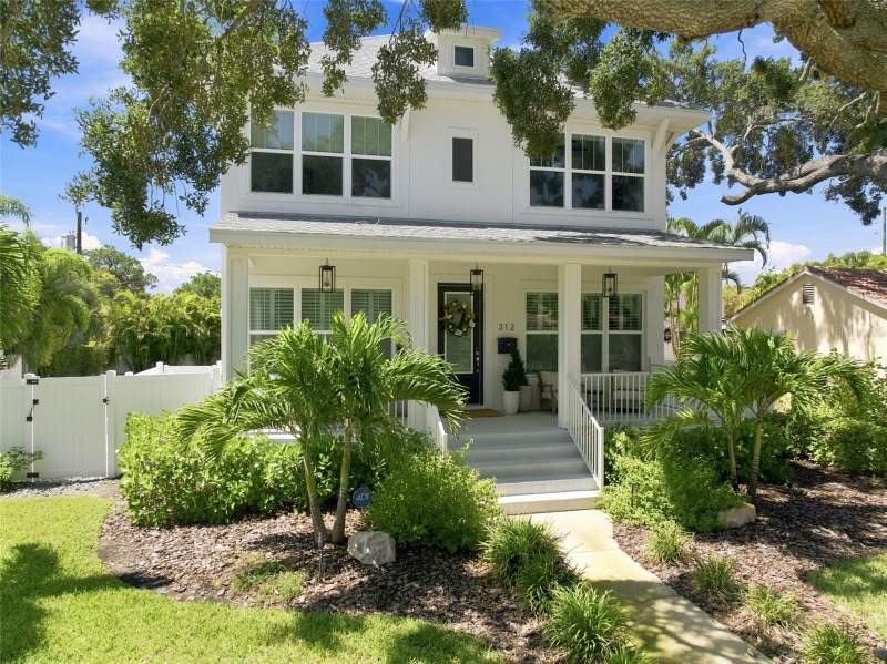 4 bedroom Single Family Residence at 312 35TH AVENUE, COFFEE POT ADD SNELL & HAMLETTS, ST PETERSBURG — photo 4