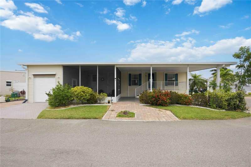 3 bedroom Manufactured Home at 18 Emden Circle, Windmill Village, Punta Gorda — photo 1
