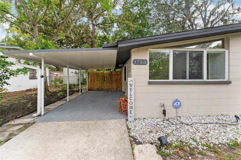 2 bedroom Single Family Residence at 1753 NE 20th Place, Carol Estates Terrace, Gainesville — photo 2