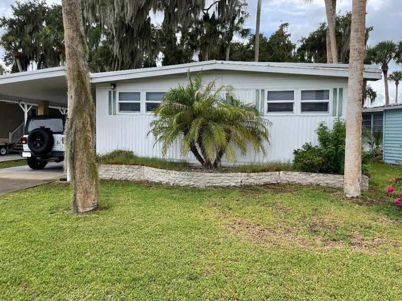 2 bedroom Mobile Home at 112 Palm Drive #B, Eustis Country Club Manor Mhp Unit 02A, Eustis — photo 1