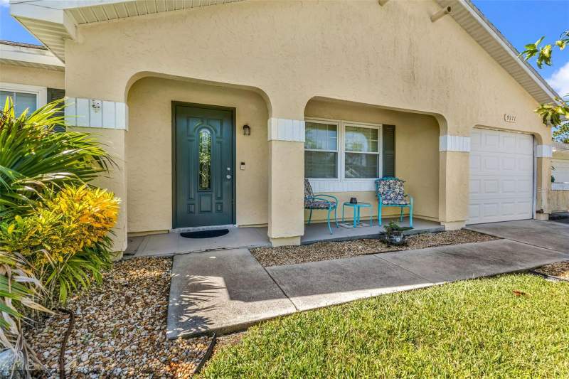 4 bedroom Single Family Residence at 9371 Heartwellville Avenue, Port Charlotte Sec 084, Englewood — photo 4