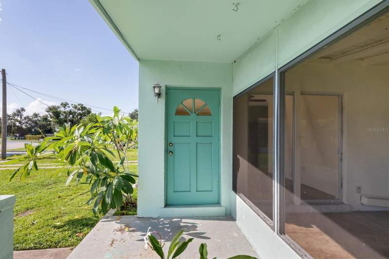 2 bedroom Single Family Residence at 3107 Easy Street, Port Charlotte Sec 011, Port Charlotte — photo 2