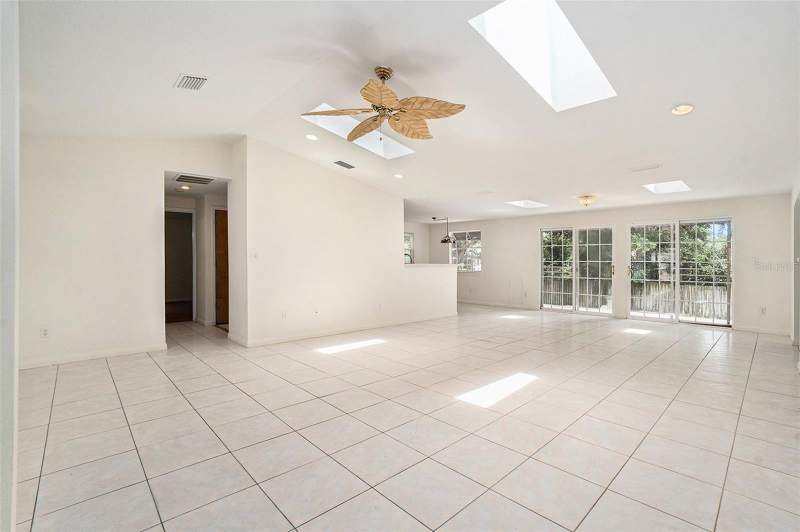 3 bedroom Single Family Residence at 2057 Brent Place, Sutton Woods, Palm Harbor — photo 4