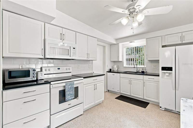 3 bedroom Single Family Residence at 11610 116th Street, Orange Blossom Ridge, Seminole — photo 3
