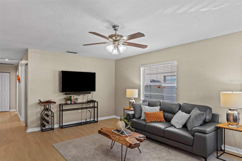 3 bedroom Single Family Residence at 7610 S SHERRILL STREET, PORT TAMPA CITY MAP, TAMPA — photo 3