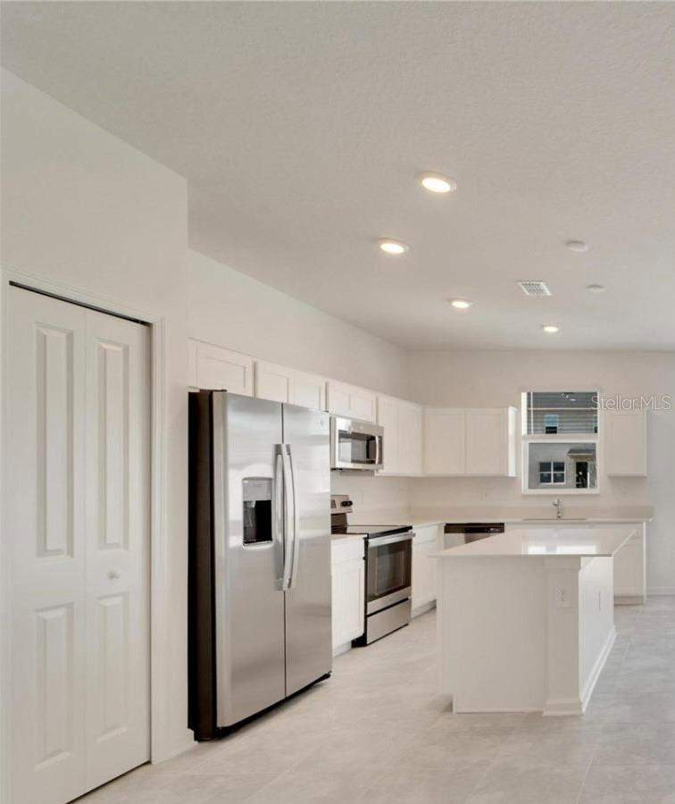 4 bedroom Townhouse at 138 Nine Iron Drive, Tract X, Davenport — photo 2