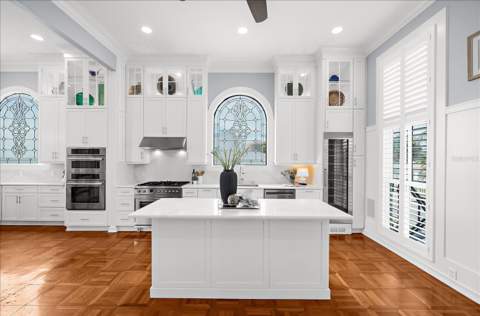 810 Eldorado Avenue, Clearwater Beach FL - photo 24 of 81