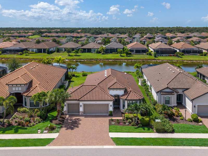 2 bedroom Single Family Residence at 5365 Salcano Street, Esplanade On Palmer Ranch, Sarasota — photo 1