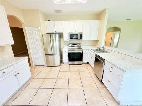 4208 Lugano Court, Kissimmee FL - photo 7 of 34