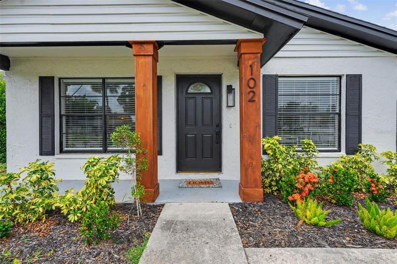 3 bedroom Single Family Residence at 102 Shore Drive, Tampashores Hotel Plaza Sec, Oldsmar — photo 2