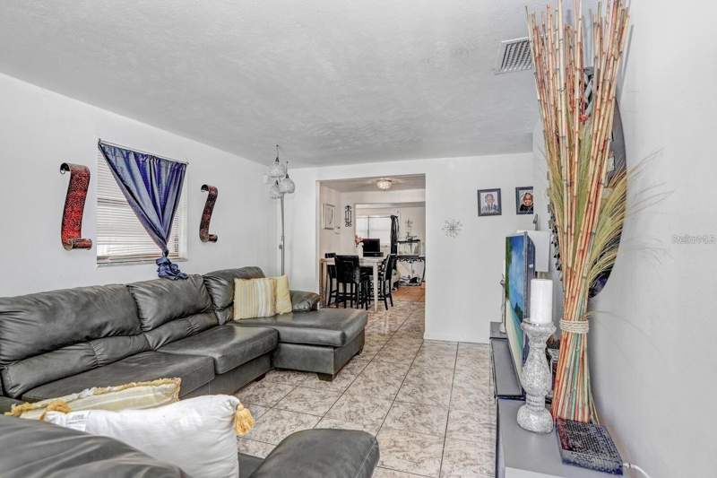 3 bedroom Single Family Residence at 4833 Ashland Drive, Northview Hills Unit 5, Tampa — photo 2