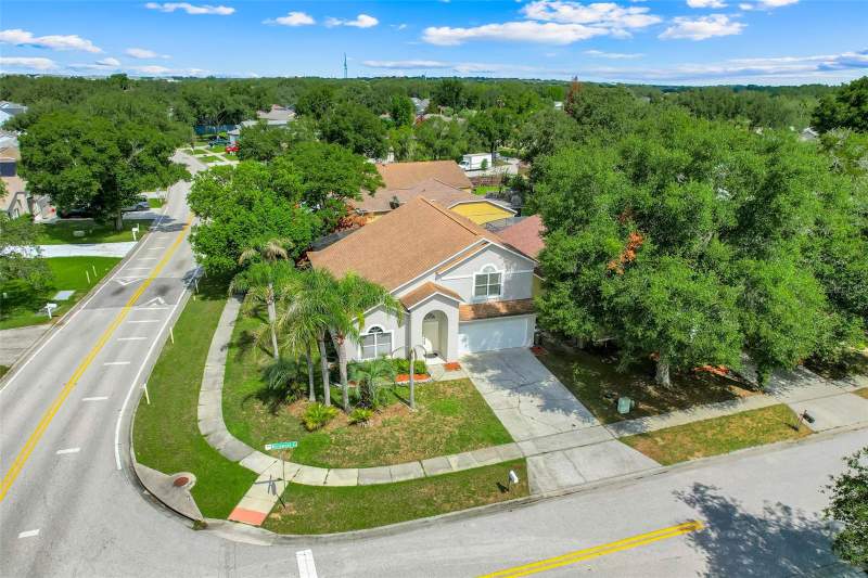 5 bedroom Single Family Residence at 1324 Whitewood Way, Woodridge Ph II Sub, Clermont — photo 5
