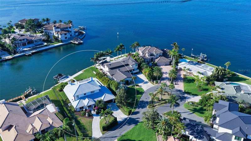 4 bedroom Single Family Residence at 7689 Cove Terrace, Southpointe Shores, Sarasota — photo 1