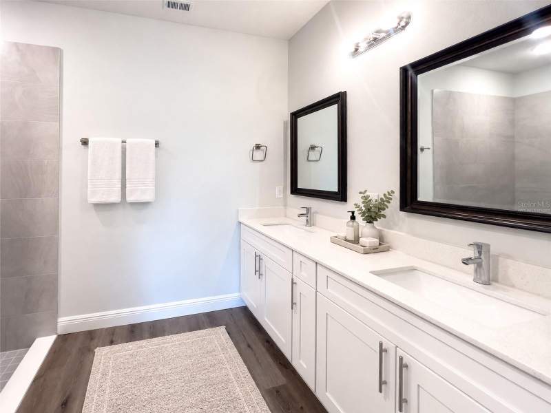 4 bedroom Single Family Residence at 979 East Parkway, Daytona Park Estates Sec D, Deland — photo 5