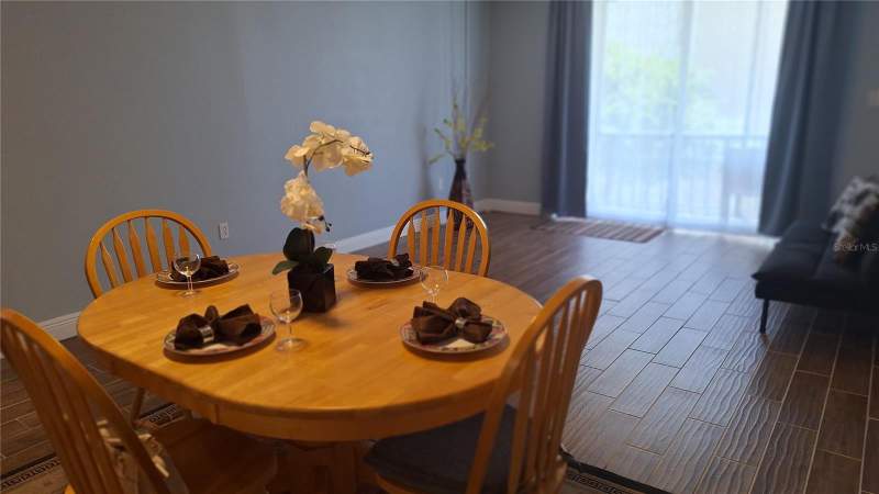 1 bedroom Condominium at 809 Russell Lane #323, Russellwood A Condo, Brandon — photo 4