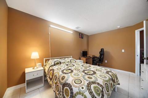4460 Marsh Harbor Drive, Tavares FL - photo 17 of 30
