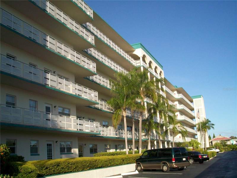 2 bedroom Condominium at 2960 S 59th Street #311, Town Shores Of Gulfport, Gulfport — photo 2