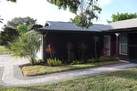 1019 Spindle Palm Way, Apollo Beach FL - photo 6 of 81