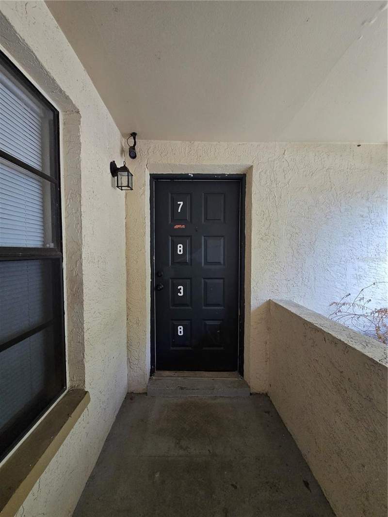 2 bedroom Condominium at 7838 Niagara Avenue #305, River Oaks Condo III, Tampa — photo 5