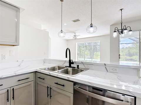 2944 Sunset Vista Boulevard, Kissimmee FL - photo 14 of 42