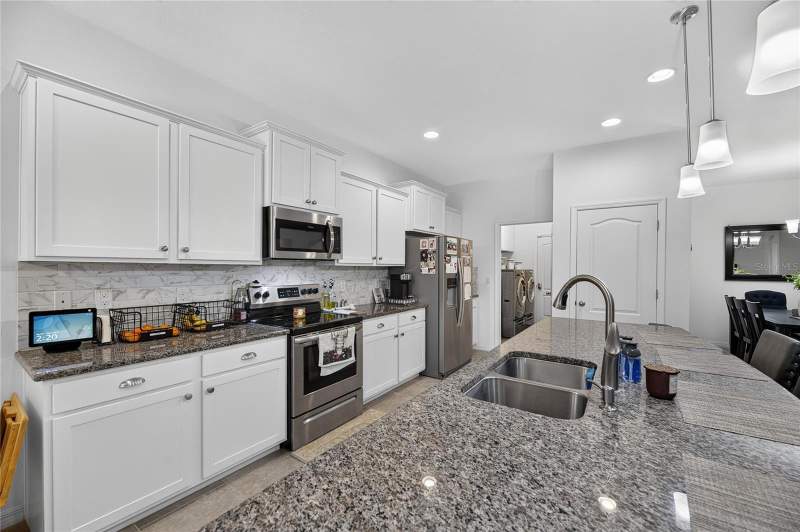 3 bedroom Single Family Residence at 10619 Scenic Hollow Drive, Riverview Meadows Ph 2, Riverview — photo 2