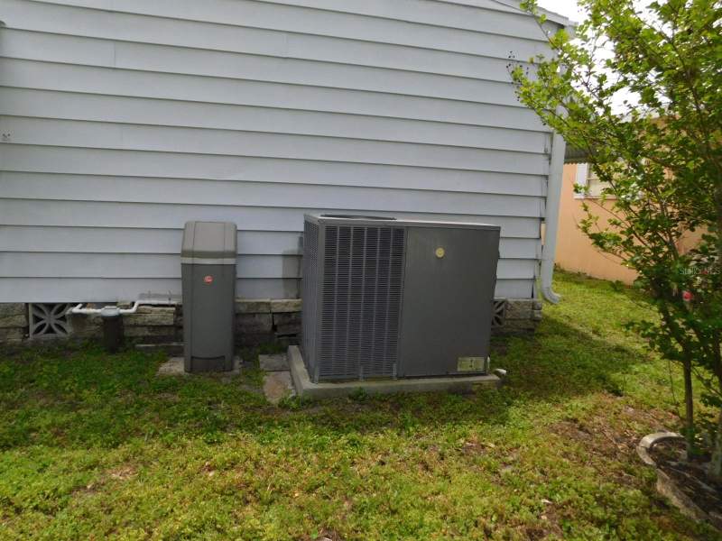 2 bedroom Manufactured Home at 1001 STARKEY ROAD #99, PARADISE ISLAND CO-OP INC, LARGO — photo 4