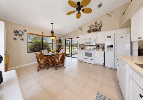 319 Linger Lane, Sun City Center FL - photo 19 of 31