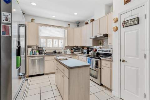 6274 Sailboat Avenue, Tavares FL - photo 13 of 78
