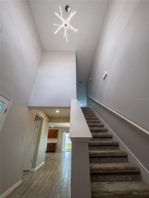 352 Blue Lake Circle, Kissimmee FL - photo 8 of 27