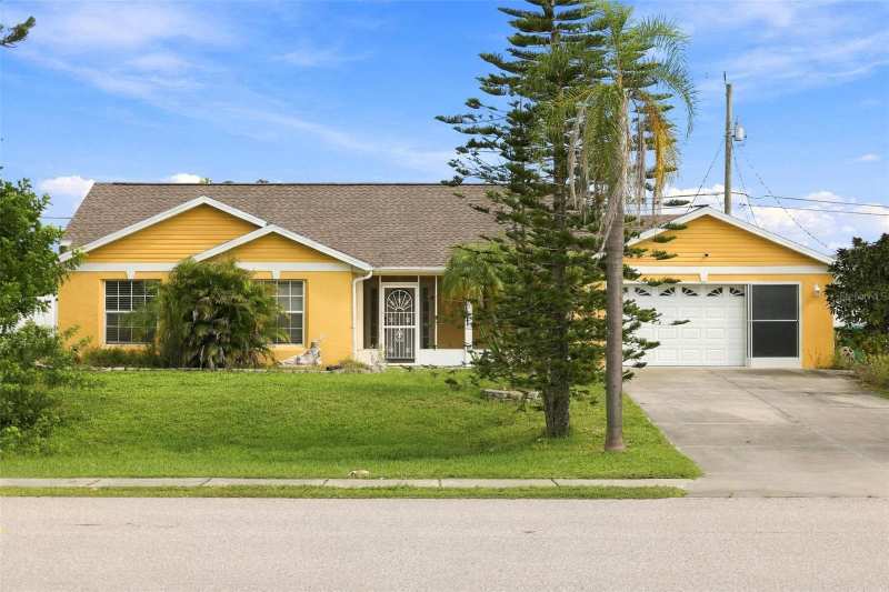 3 bedroom Single Family Residence at 9910 Gulfstream Boulevard, Port Charlotte Sec 074, Englewood — photo 1