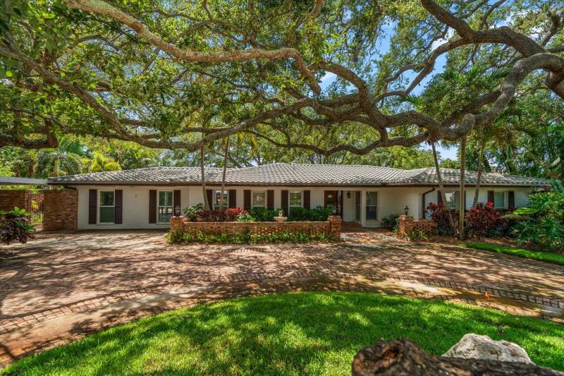 4 bedroom Single Family Residence at 7 Rosery Lane, Belleair Place, Belleair — photo 4