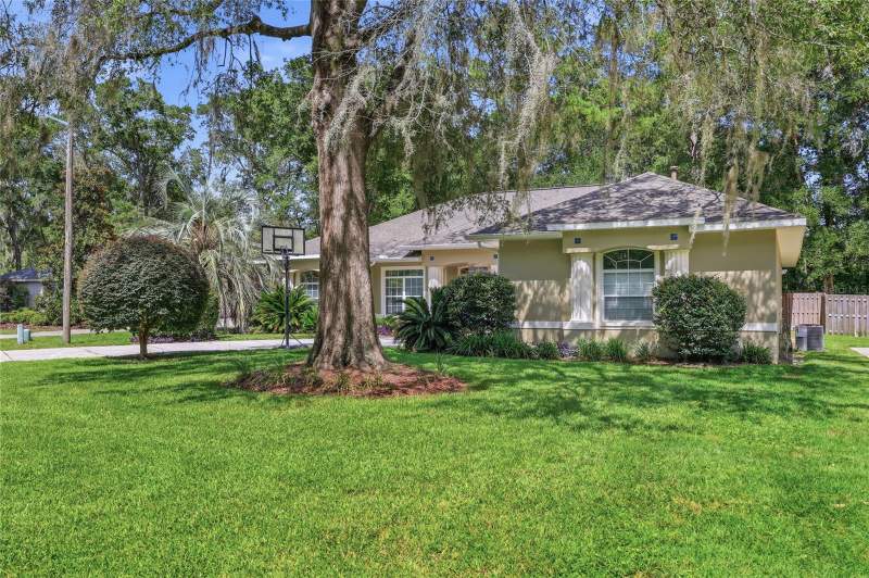 4 bedroom Single Family Residence at 2015 NW 89th Drive, Chelsea Lane, Gainesville — photo 2