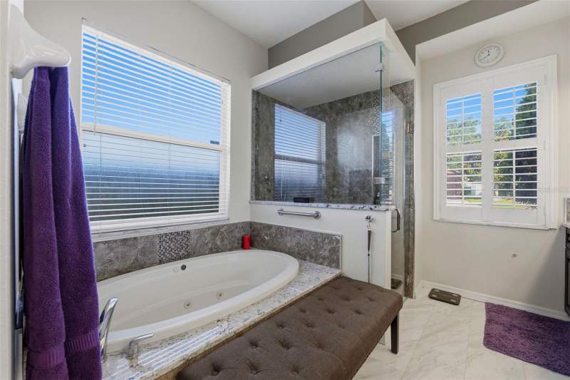 4 bedroom Single Family Residence at 5113 Coopers Hawk Court, Twin Lakes Prcl D2, Valrico — photo 4